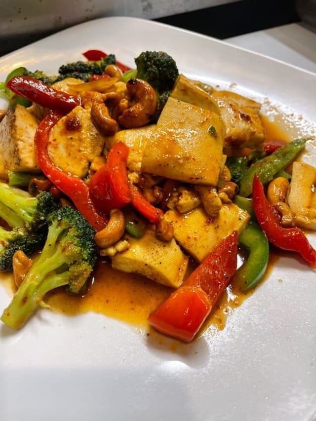 Chili Cashew Nut.