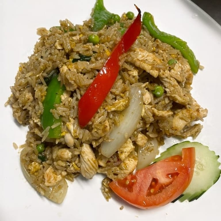 Delicious Green Curry Experience